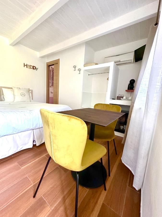 Bed and Breakfast La Casa (Adults Only) Барі Екстер'єр фото