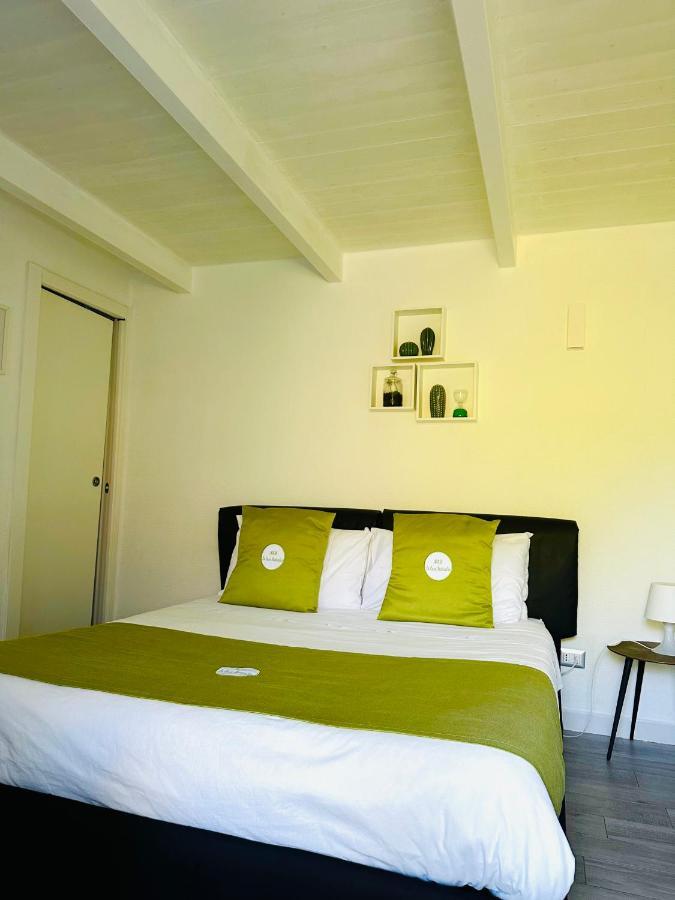 Bed and Breakfast La Casa (Adults Only) Барі Екстер'єр фото