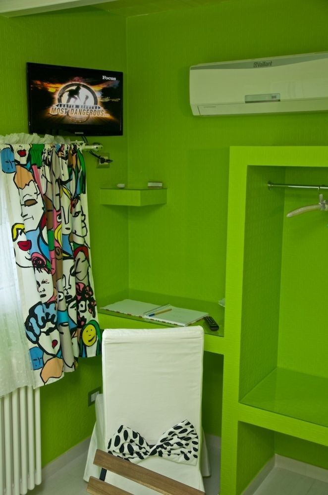 Bed and Breakfast La Casa (Adults Only) Барі Екстер'єр фото